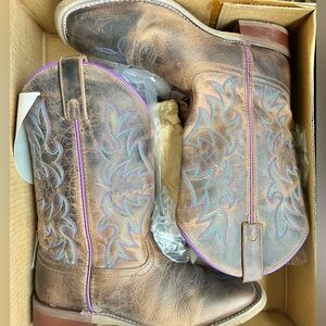 NEW in Box Laredo Leather Cowboy Approved Boots Purple & Blue details